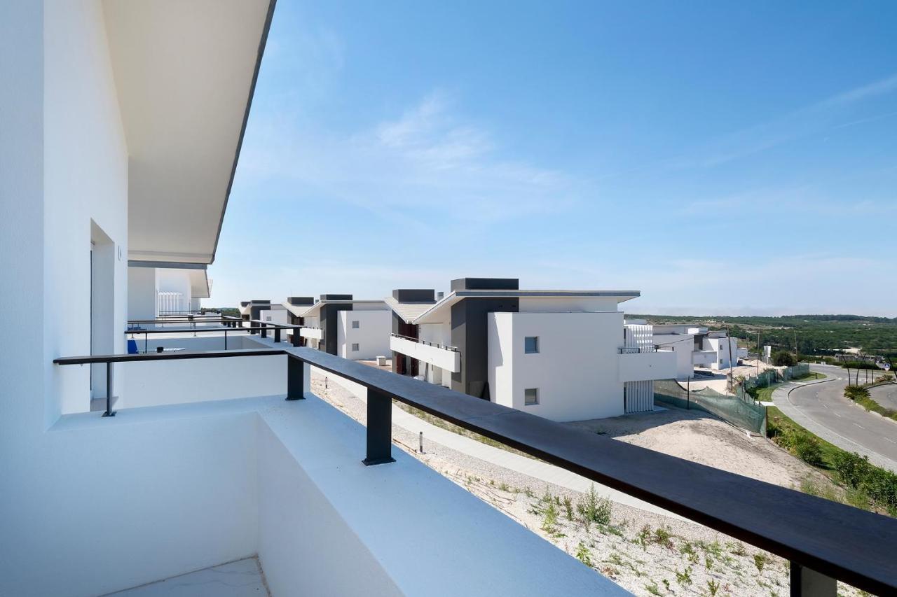 Royal Obidos Scenic Resort Praia del Rei Exteriör bild View from the balcony of a house in the complex