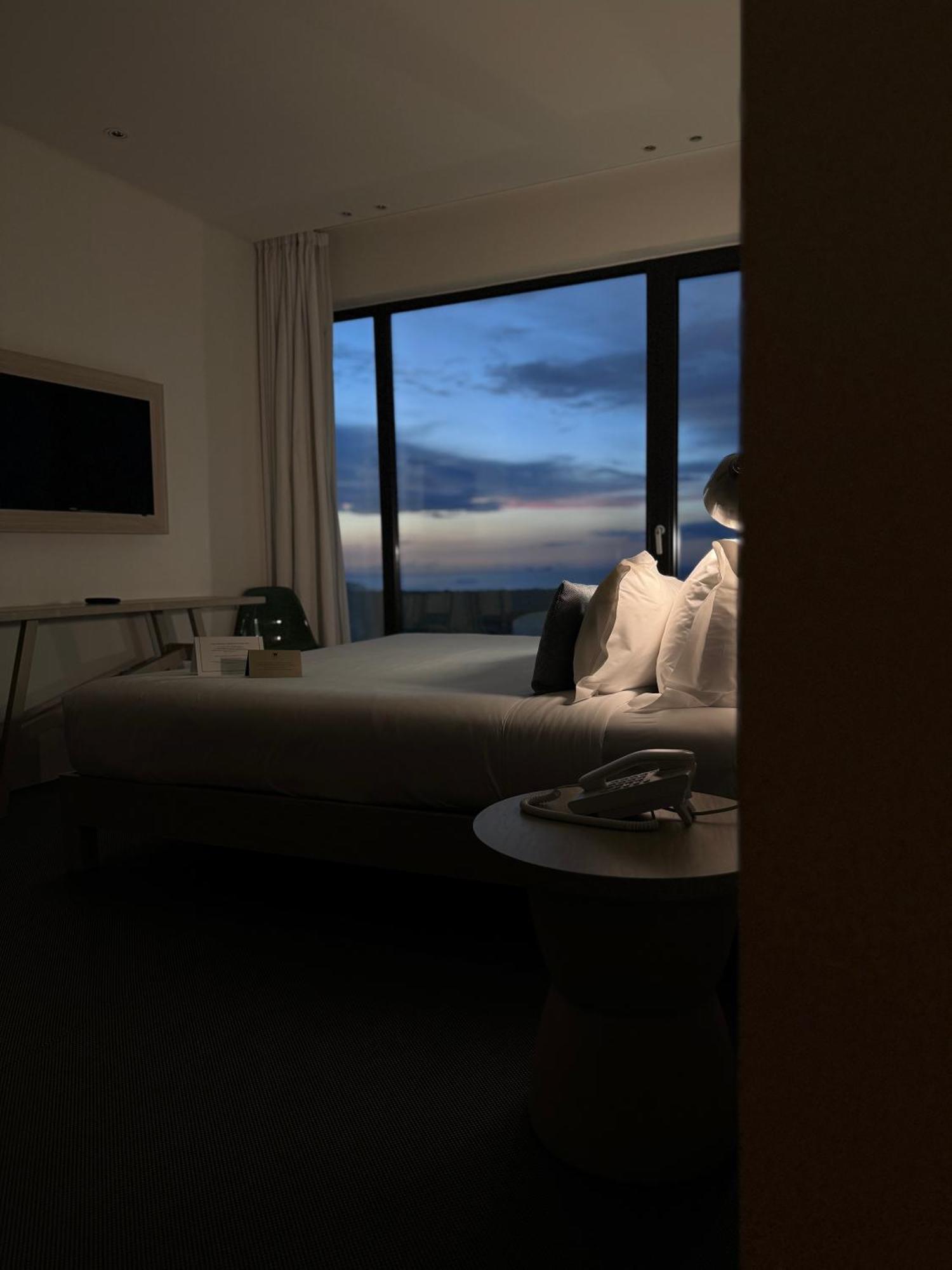 Royal Obidos Scenic Resort Praia del Rei Exteriör bild A room at the hotel