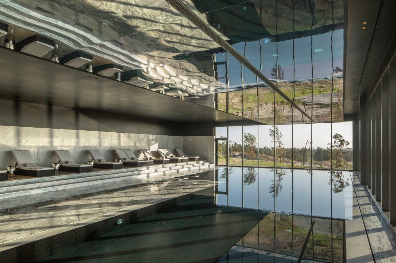 Royal Obidos Scenic Resort Praia del Rei Exteriör bild Interior of the building